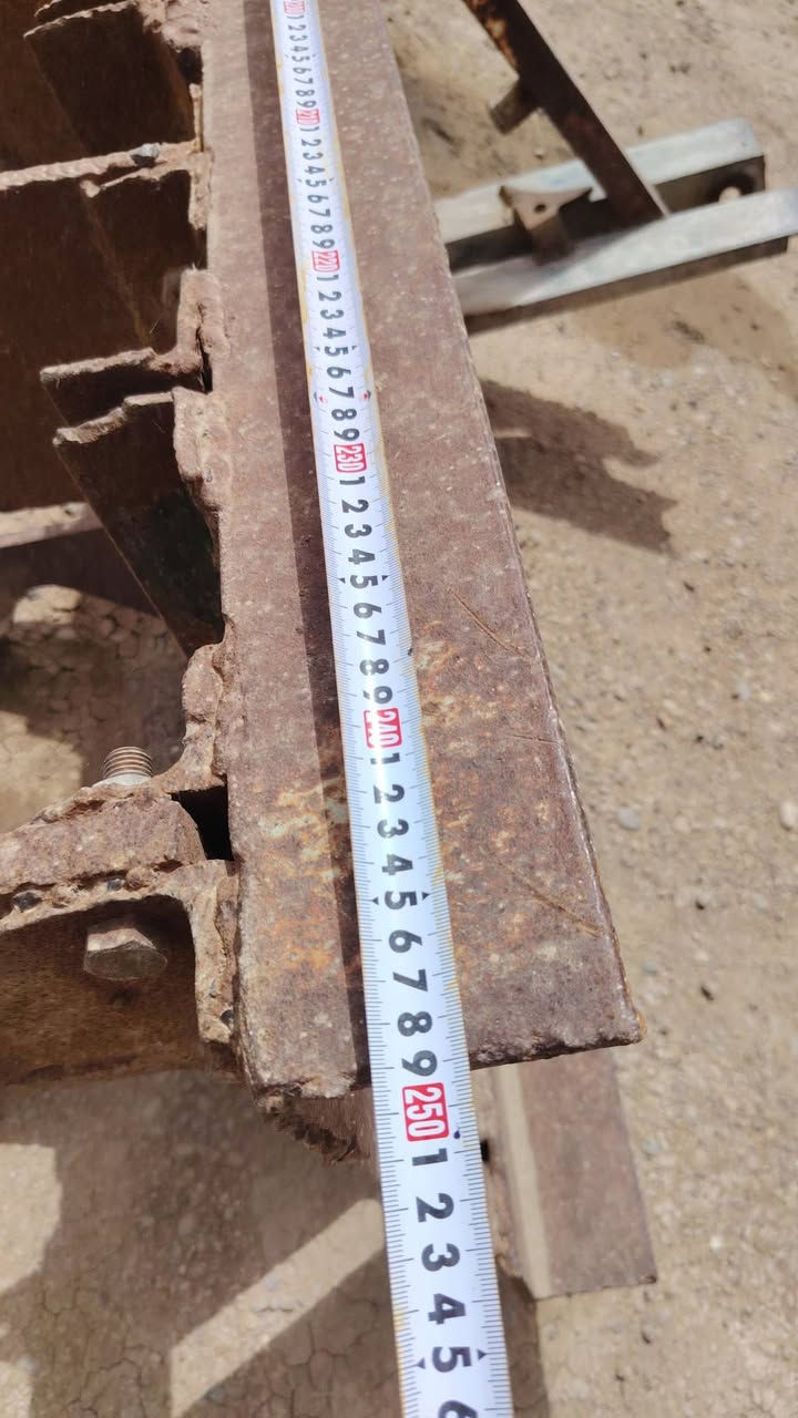 السلام عليكم خرماشه حجم ثنين ونص ارتفاع 65 العنوان بغداد اليوسفيه *********** السعر 250 ألف 13 سن

