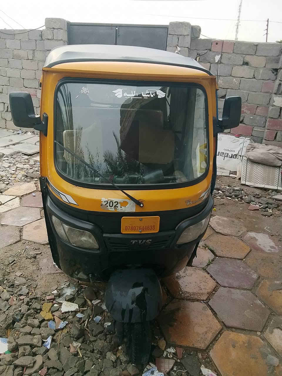 سلام عليكم شباب تكتك للبيع موديل 21 الناصريه المركز ***********
