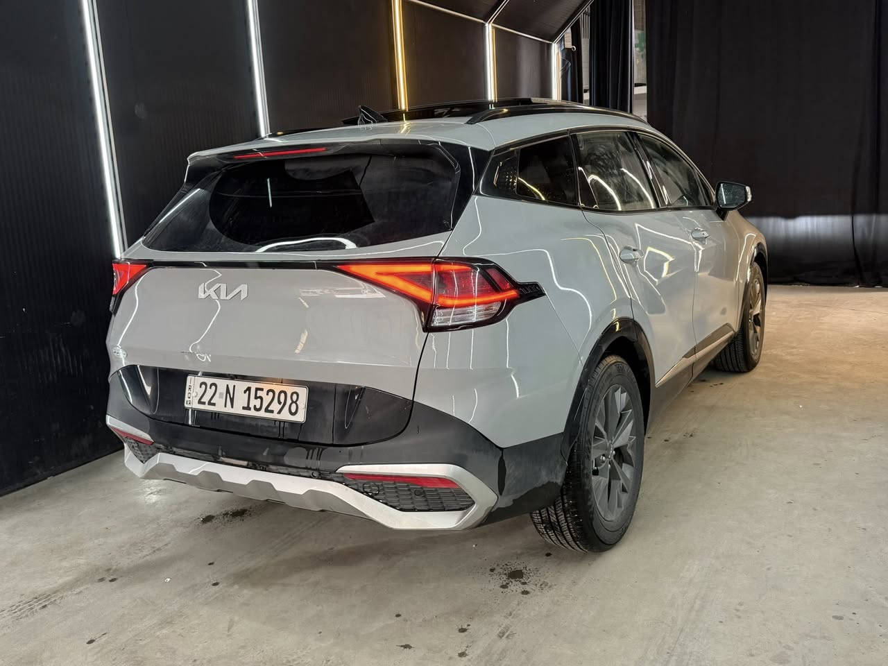 السلام عليكم
سبورتج موديل 2024 فول مواصفات رقم اربيل بأسم شركة وكالة او تحويل مضمون وارد امريكي وصور الحادث مرفقة مع الصور بدون فقط قبغ صندوك صبغً ماشيه 8 الف
المواصفات : 
بصمة / بانوراما / جنطة كهرباء / تشغيل عن بعد / شاشة ديجتال / جلد  احمر/ كرسي كهرباء / تدفئة كشنات /  / اطفاء ذاتي / شاحن وايرليس / هندبريك دكمة / حساسات / قطعتين تبريد / مود درايف / LED امامي وخلفي / محرك 2500 / مانع انحدار /  اوتو هولد / مانع انزلاق / رادار امامي / رادار جانبي / اشاير مري 

مكاني حي بنوك بغداد 

للتواصل والاستفسار : 
***********

https://chat.whatsapp.com/F0AZNSEhNHZ0iRUvxqoRML
✅🛜كروب بيع وشراء سياراتي ع وتس اب

 https://www.facebook.com/share/1skxmdrAsyh2JRAK/?mibextid=K35XfP
كروبي ع الفيس جهاد لبيع سيارات
