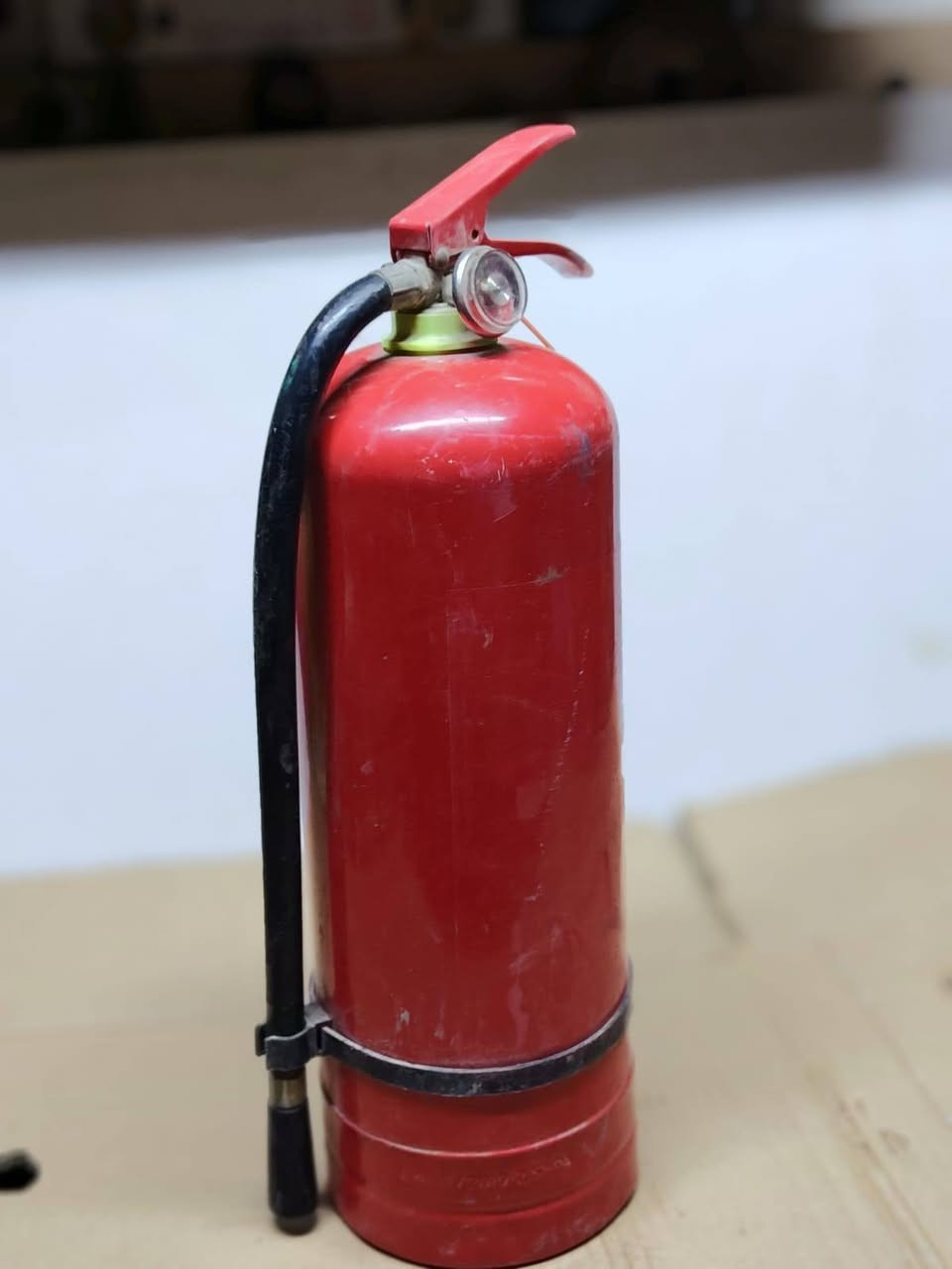 كلمن سعرهه اتصل وتدلل
*********** مكان ديوانيه يوجد توصيل
