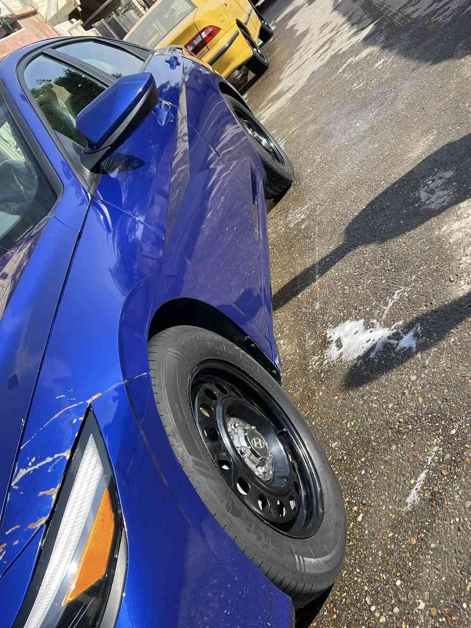 الانتراهايبرد  مديل 2024دخول جديد  ماشية 44سيارة بصمة رادارت امامي خلفي كامرة لد زنون 3عدسات شاشة دجتال 3وضعيات قيادة تحكم استيرن بكلايت لد حادثة بنيد مبدل اصلي نفس ألون والجاملغ بارد بدون قطرة صبغ ايرباك ستيرن فقط بدون لغد وشاصي للبيع أو المراوس الاتصال*********** السعر175
