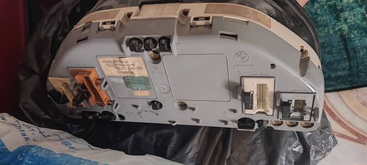 سلام عليكم عندي غراض للبيع بدي قديم 500 
1ايرفلو سينمز 525 تك فانوس 
2 كيج عداد 525ضهر رصاصي 
3سلكتر مع قاعده للون اصفر 
4عقل محرك 
5 كيج عداد 520 كلها شغال بس كتابه غير واضح  اسعار مناسب


**إذا كنت صاحب هذا الإعلان وتريد حذفه لأي سبب، رجاءا أرسل رسالة إلى الدعم الفني**