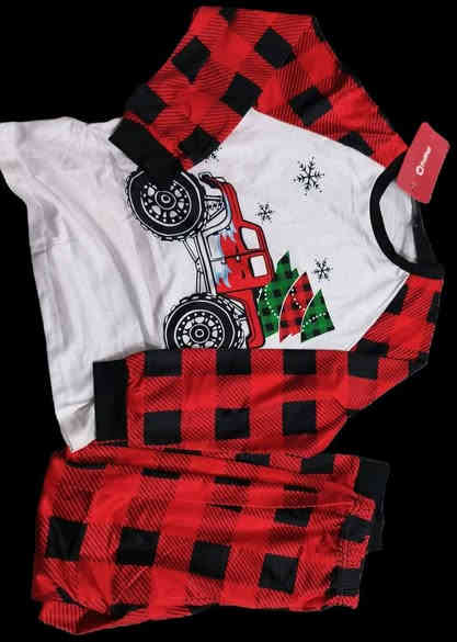 ملابس ولادي من عمر ايام ل ١٢ سنه تراك وملابس طلعه 👕👚توصيل داخل هيت حجز واتساب ***********
