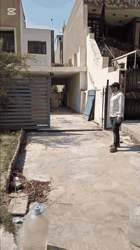 السلام عليكم ورحمة الله وبركاته..
 متوفر ماطور باب سلايت و طلاكتين.. تتحكم بصمه...
 عن بعد انت بداخل سياره او المنزل يفتح باب عن طريق بصمه مسافة الببعد اكثر من ٢٠ متر ال ٣٠ متر صنع ماطور
 تايلند ، تركي ، إيطالي ...
مع ضمان سنه صيانة مجانا اي خلال مصنعي ...
الأسعار مناسبه الاستفسار تواصل عل رقم هاتف الإدارة***********
عبدالله التركي ***********
