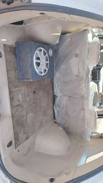 شوفر كوينس 2007 رقم بغداد سنويا  جديدة حتى هزه جديدة  ضررها جاملغ فقط ومصبوغه حزام بدون حادث مكينه محور كامري السيارة خير من الله محرك كير بيه انسه الصرف بانزين  نقص مشط استيرين بي نضوح  شوي فقط   صدر نص عمر  
عنوان بغداد ... سعر 58  وبيها مجال 
***********
