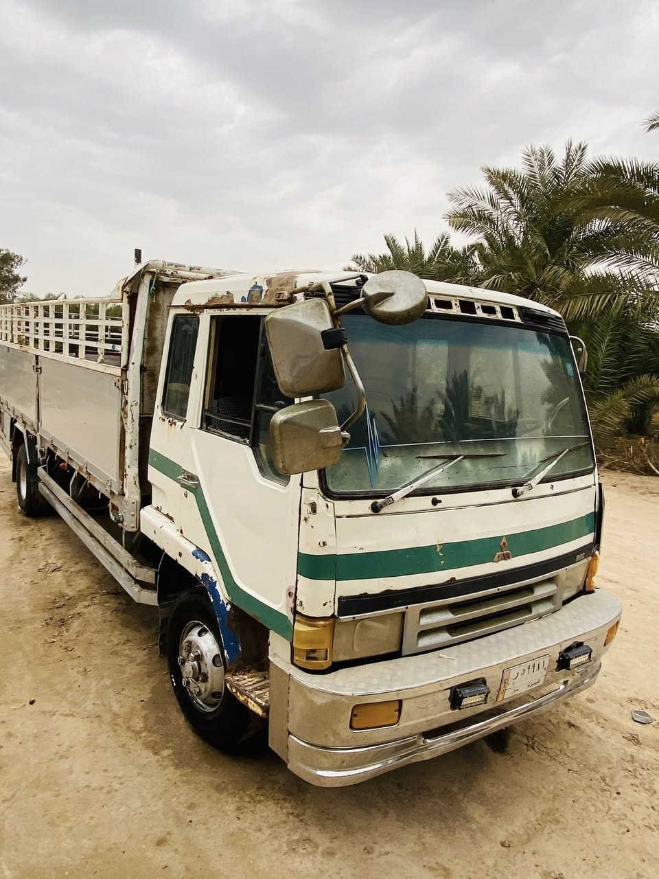 ‏سلام عليكم فوزه مربع للبيع 6 وربع بلادي مكينه 16عادي  قبق اسود لمحسن  رقمه بصره بسمي مشروع وطني لستفسر عل رقم ***********
