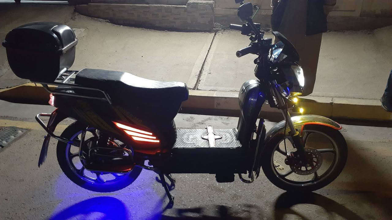 للبيع ماطور هارلي2025 فول نضافة كلشي شغال بطاريات 6 شرط الفحص السعر 550
فلوجه السكنيه
***********
