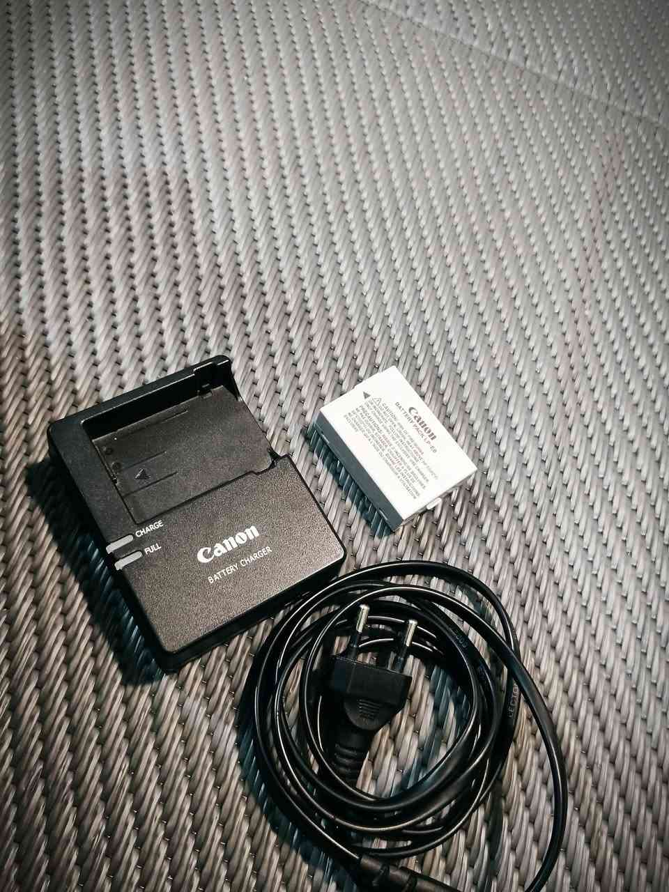 كامرة لبيع نضيفة نوعية كانون
كاملة هية وملحقاتها ***********
