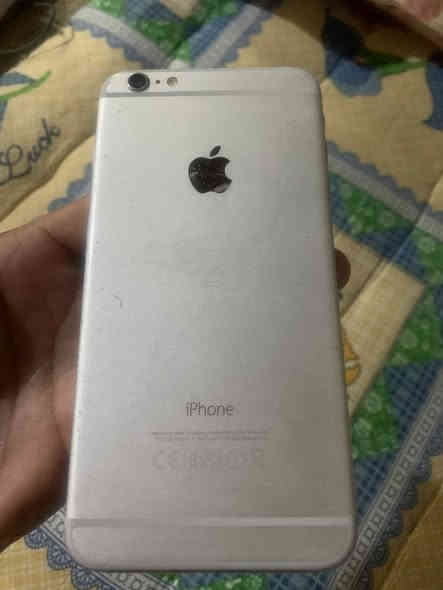 سلام عليكم ايفون 6للبيع شغال فقط خلل بسيمكرت 
ب50وبي مجال حك الجيه مكان بغداد ***********

