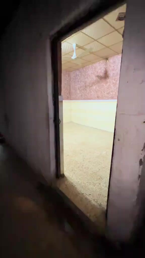 السلام عليكم
بيت اليجار 
حيانيه المدينه 
غرفتين وصاله واستقبال مطبخ صحيات يجاره قفل 350 
عقارات حيدر القاسم 
***********
