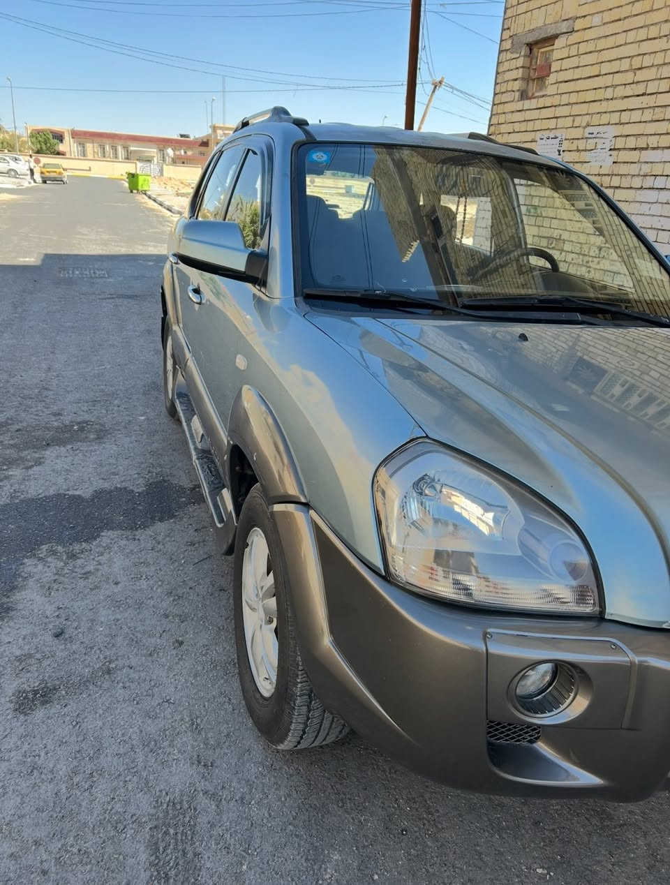 توكسان 2009 للبيع 
كير + مكينه مكفولات 🌿
حداديه جديده🌿
تخم تاير جديد 🌿
تبريد تدفئه جديد 🌿
سياره ما ناقصها اي شي
بيها قطعتين صبغ وشبر بارد بدون ضربه 
السعر 98 وبيها مجال 
***********
