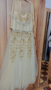 ملابس • قطعة واحدة