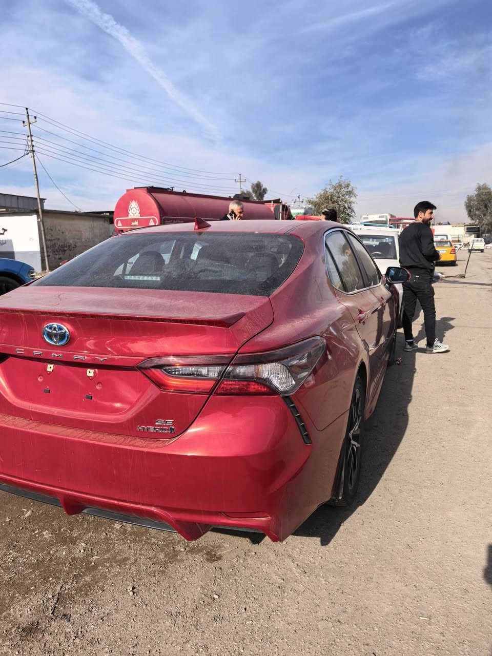 كامري موديل ٢٤ هايبرد SEضررها مثل ماموضح بالصورة  مامصلح
ماشي بالترقيم مالها السيارة ماشية ١٢ الف
السيارة بصمة فتحة كشنات تدفئة استيرن تدفئة
السعر 235  للاستفسار ***********
