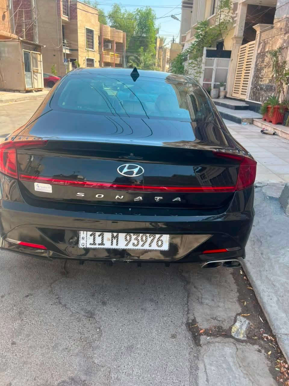 السلام عليكم سوناتا وارد امريكي 2020 فول مواصفات للبيع السعر 150 وبيهة مجال (فول مواصفات)
رقم بغداد الدولي بأسمي تحويل ثاني يوم 
مواصفات
بانوراما
أنظمة قيادة متعدد 
رادارات امامي جانبي خلفي
قيادة آليه * تحديد مسار 
لايت زينون عالي ناصي 
LED نهاري - بك لايت لد
مانع تصادم امامي خلفي
بصمة تشغيل + بصمة ابواب + تشغيل عن بعد
كشن كهربائي
تدفئة كشنات
اوتو هولد توقف ذاتي اثناء الازدحام 
تحكمات استيرن فول
سايد بريك بصمة
صندوك ذكي + بصمة
كامره خلفيه وشاشة نظام ابل كار بلي
وباقي المواصفات معروفة الفول الفول
(السيارة من امريكا حادثهة خلفي وقطعتين كلير ) 
السونار مرفق بالمنشور وبيه كل التفاصيل واني ذكرت كلشي بالمنشور والسونار شوفة واقراه قبل لتتصل
السعر 150 وبيهة مجال
السيارة مكانهة بغداد / حي البنوك 
للاستفسار 
***********
