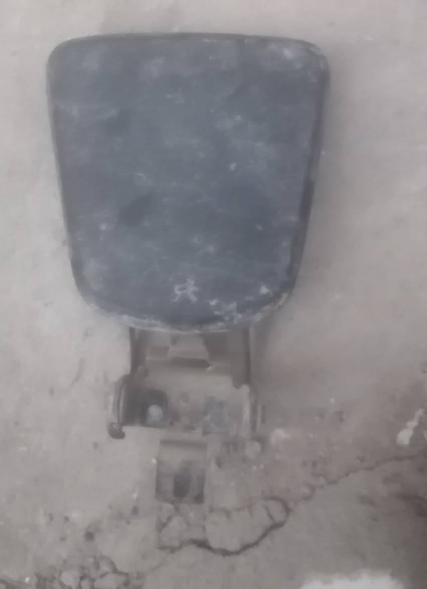 غراض فورزه ٠١٠ و ٠٨
توصيل موجود
تواصل خاص


**إذا كنت صاحب هذا الإعلان وتريد حذفه لأي سبب، رجاءا أرسل رسالة إلى الدعم الفني**