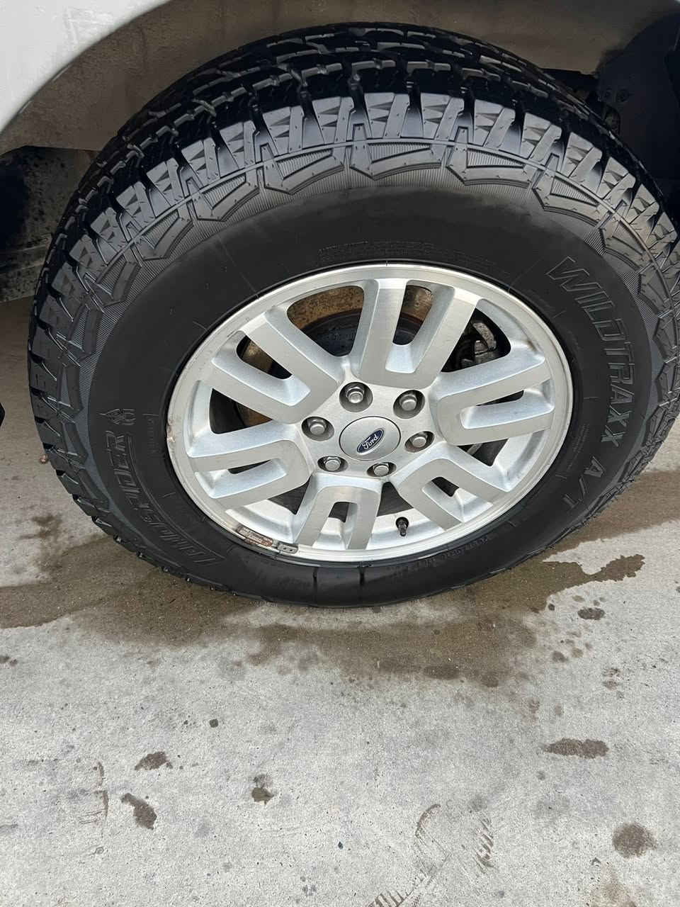 فورد اکسبیدشن ٢٠١٢
قطعتین صبغ
 
***********

كير و محرك بشرط

سعر.   ١٣٨$
