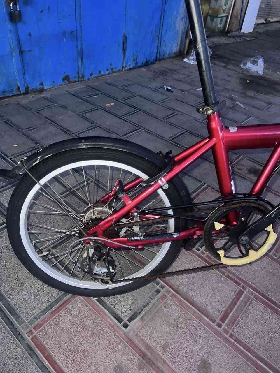 سلام عليكم بايسكل حجم عشرين النوع جيب بايسكل يطبك مال باله جديد رقم الهاتف:*********** السعر خاص
