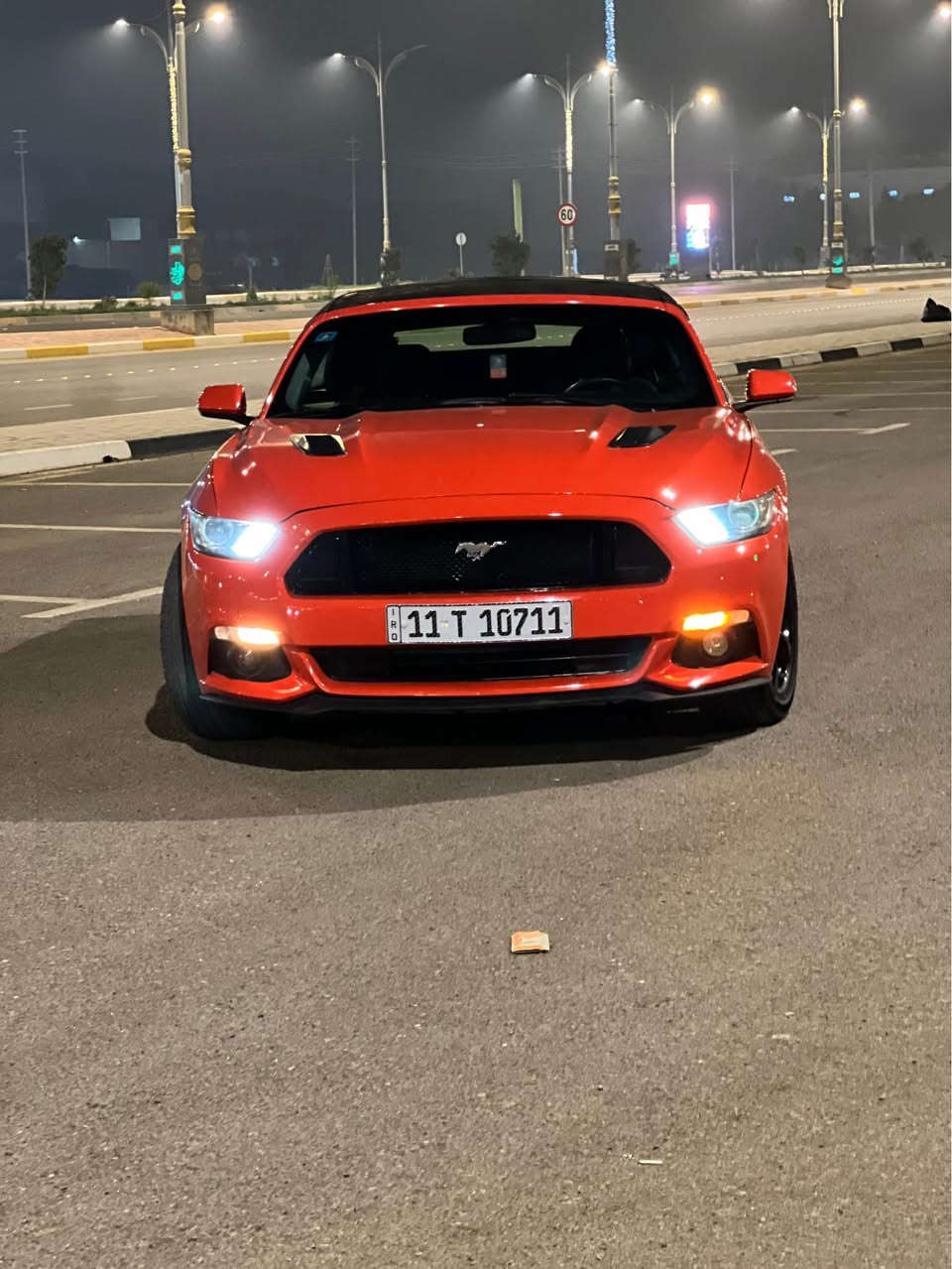 موستنك 2016 
6 سلندر 
رقم بغداد مميز 10711
ماشيه 80 ميل 
السياره جديده بمعنى الكلمه و كلشي بيهه ع البلاد
بدون تفريغ حجراتهه بيهه يعني انسه صرف البانزين
ادامه كامله عليهه من حداديه و منضومة احتراق
بيهه بس جاملغ كلير و جاملغ مصبوغ و البنيد محدث البلادي موجود بدون دواخل بدون شواصي 

مكان السياره كربلاء 
بيع او مراوس حسب القناعه 
0 77 190 33 77 3 كربلاء, العراق
