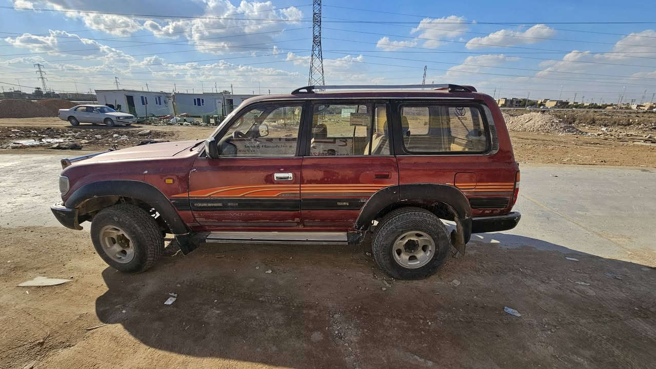 سلام عليكم لاندكروز ليله علوي مديل ١٩٩١.           السعر ٦٠
مكينه لكزز ٨سلندر سياره خير من الله 

كهربايات كله شغاله 

رقم بغداد بسمي 

عنوان السياره 

ذي قار قضاء الرفاعي

***********
