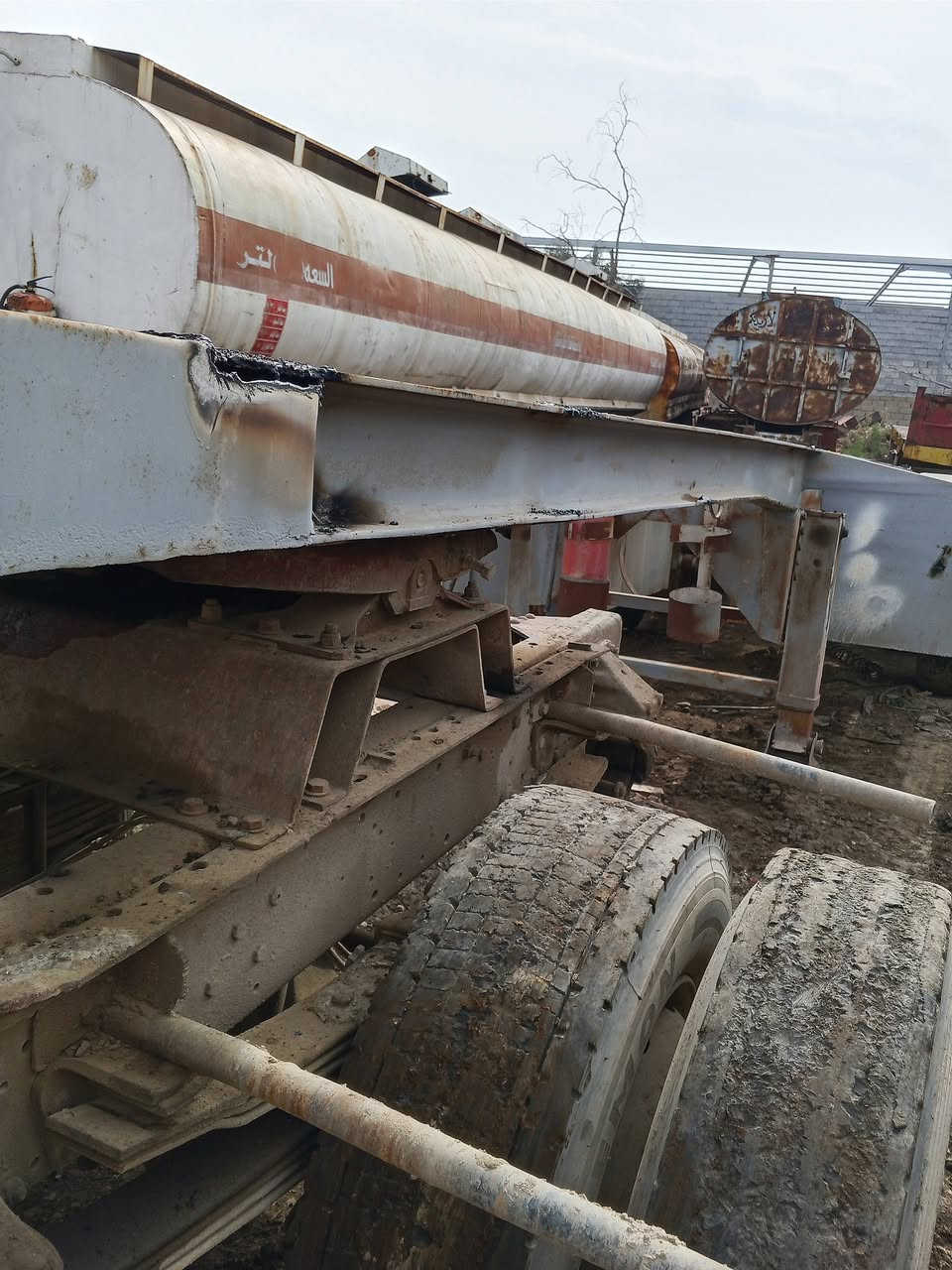 شاصي مل صهريج نضيفه جدا دناكير14 صيني سبرنك كامل مكاني جرف النداف حسين ***********
