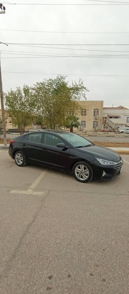 السلام عليكم النتره موديل 2019وارد  امريكي ماشيه 58بيه جاملغ وبنين بدون داخل فول مواصفات رادار نقطه عمياء شاشه كامره تحكم استيرن فتحة سقف مكينه كير جاهزه مكاني واسط عزيزيه السعر 119///***********
