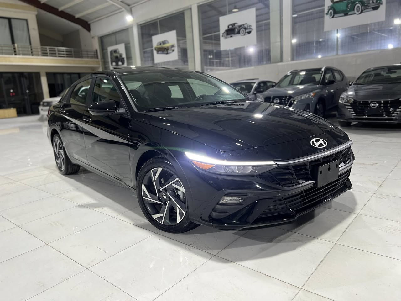 النترا 2025 وارد امريكي  ماشيه 7 الف 
مواصفات sel 
مكينه 2000 دوش 
بصمه / سلايد / رادار امامي + خلفي / رادار جانبي بلمري / شاشه جبيره الكترونيه متصله / داخل سبع الوان / كامره خلفيه / صندوق ذكي / ويل كب جبير / لايت حاجب زنون / بك لايت لد 
تشغيل عن بعد / مودات قياده / حساس امامي / 
سياره بدون حادث بدون صبغ بدون تبديل 
بيه خلل بسيط بلمكينه 
يعني كلين  مكفوله من صبغ ورصعه وشخط 
السعر 160 $ وبيه مجال بسيط 
بدون رقم تترقم شمالي فقط 
العنوان اربيل 
***********
