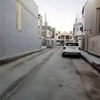 حي الملائين الأولى • قرب جامع الصواف • ١٢٢م