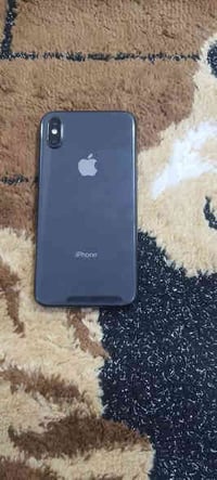 جهاز ايفون اكس عادي ذاكره ٦٤ لجهاز شغال سعره ٩٠ الف مراسله واتساب او ا...
