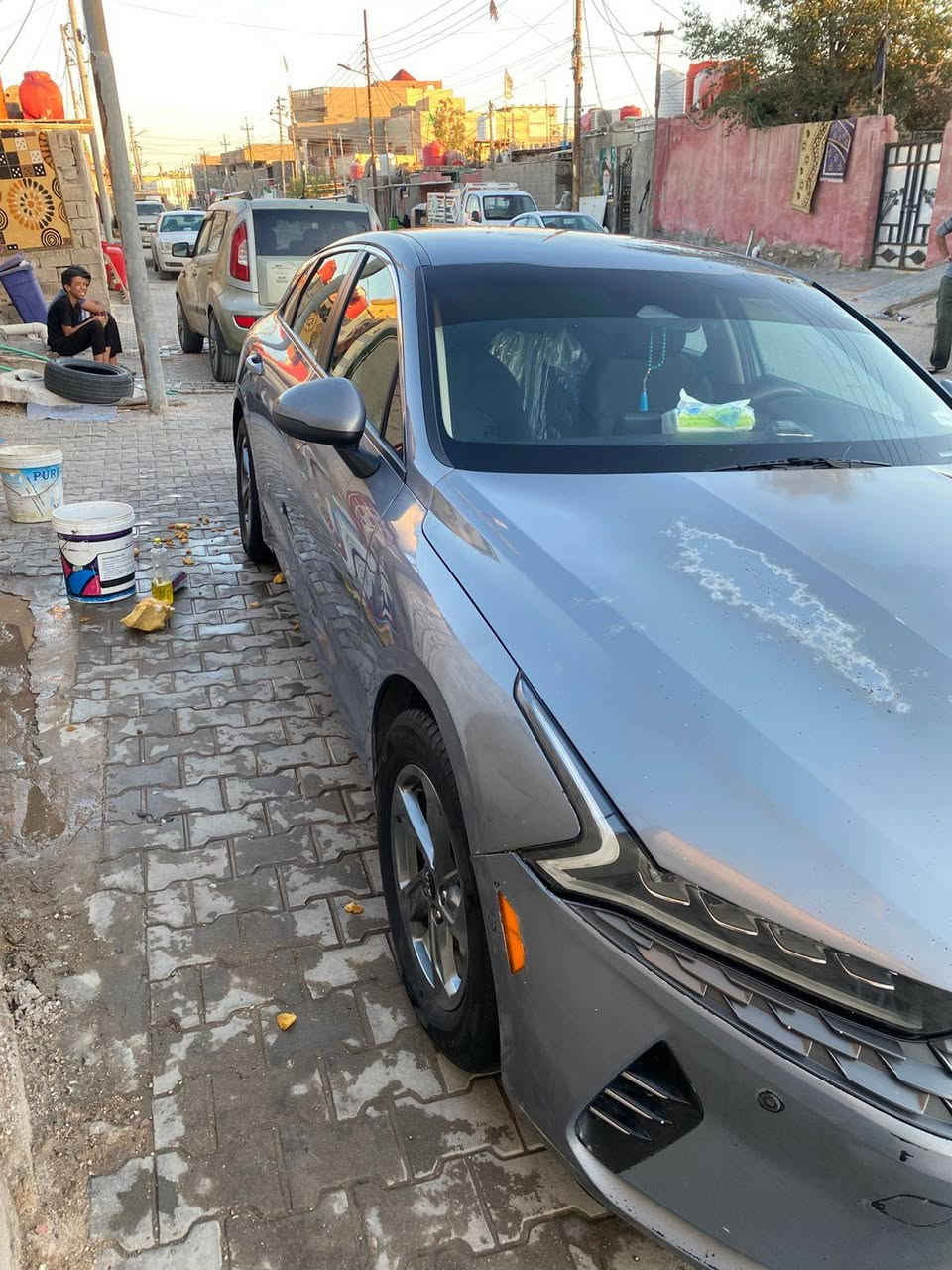 السلام عليكم K5 2021 السياره حادثها بنيد سياره فول عده التنته سياره جاهز من كلشي ***********
