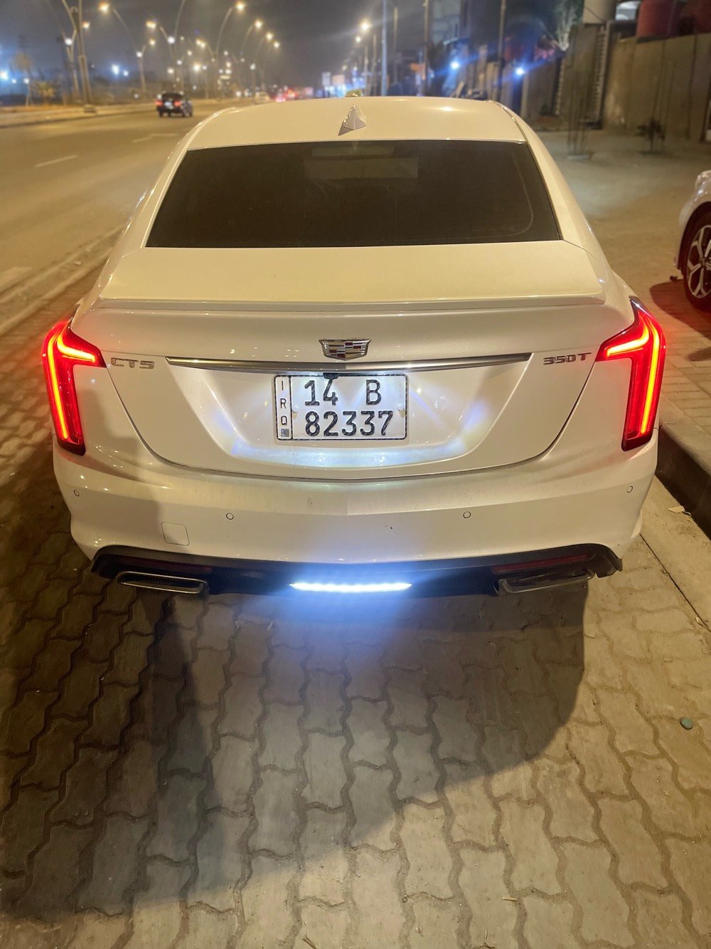 كادلاك وارد موديل 2024 تقرير غرق فول عدل الفتحه سيارة انا مستوردها بسمي رقم بصرة مسجلة