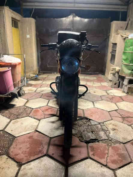 سلام عليكم بوكسر للبيع موديل ٢٢ أوراق اصليه مكاني حي العامل بغداد
***********
