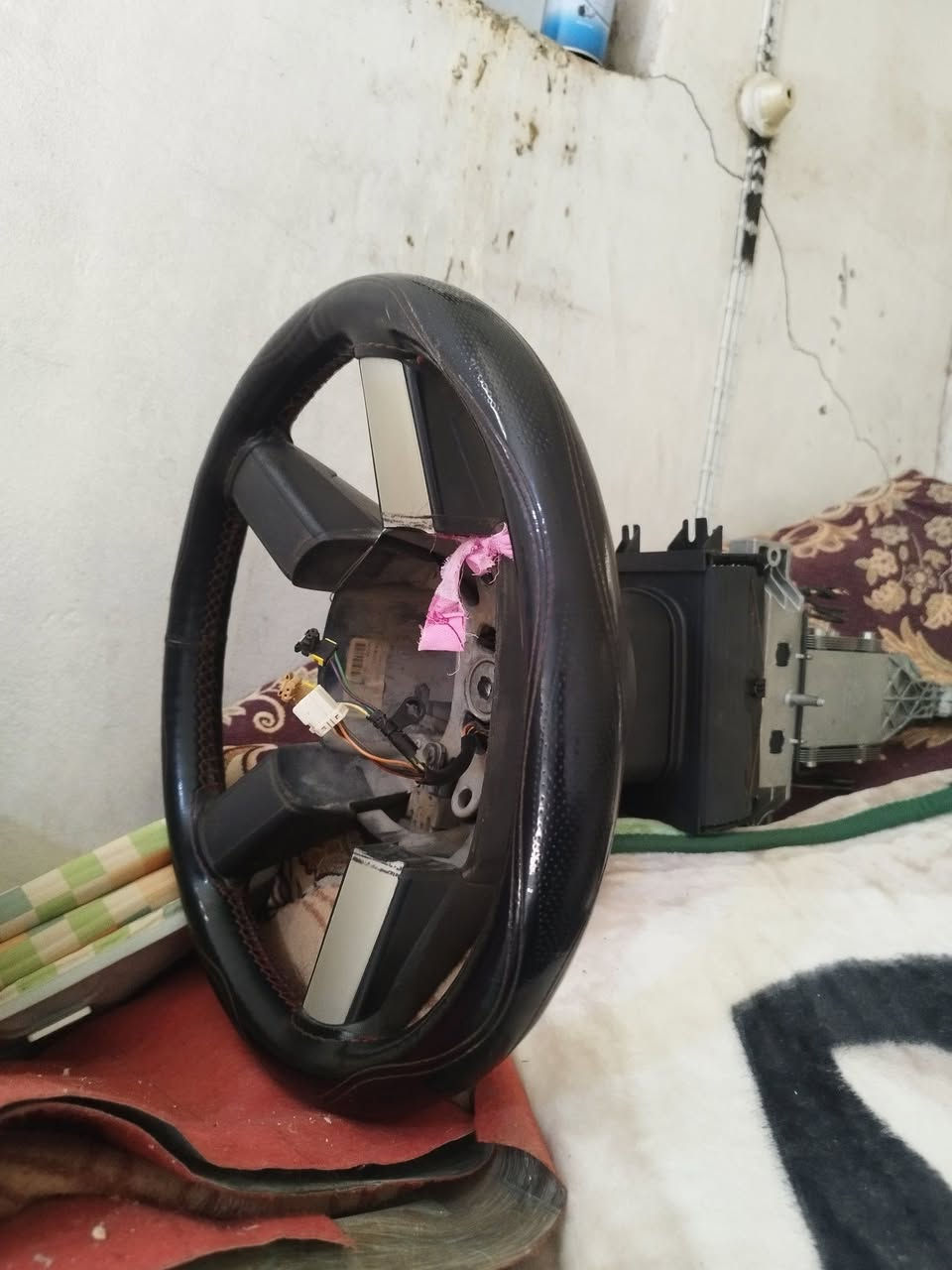 ستيرن جارجر 10 كامل مع يدت الاشاره شرط السعر 75 
المكان الديوانيه
رقم ***********
