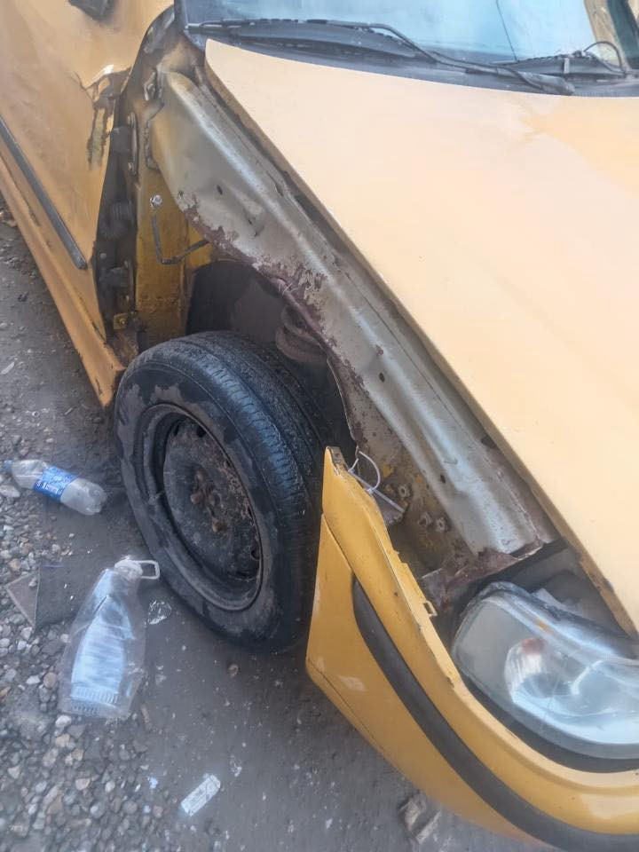 سلام عليكم سمند 2011 السياره كير او مكينه فرنسي مصار كم يوم من مجفته بستم ابو النكره السياره بيه بس هاي الضربه جاملاغ امامي رقم إنكليزي راعيه بصفي سعر ٢٨ او بيه مجال الرقم ***********
