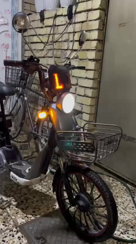 السلام عليكم
دراجه شحن للبيع السعر 150ألف 
محتاج فلوسهه ومستعجل عليهن

عنوان الدورة ابو طيارة 

رقمي:***********
