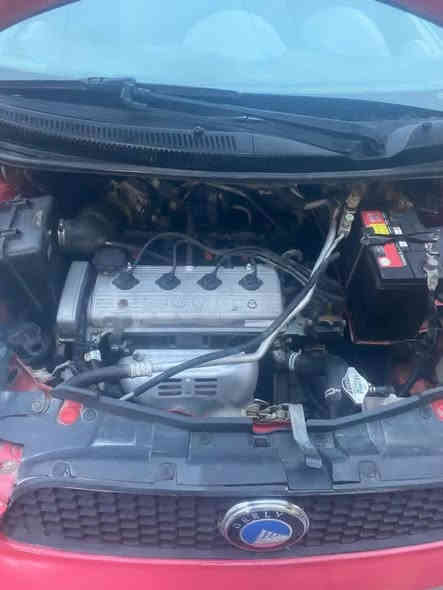 جيلي باندا كروز موديل ٢٠١٣ 
محرك ١٦٠٠ المرغوب  وكير اوتوماتيك شرط جدد

السياره مسويله ادامه كامله تبريد ومنضومة البانزين كاملةً وشادله شاشه وكامره خلفيه وصدر وبور جديد ومشط بكل تفرعاته وباتري ولايتات وكهربائيات جدد وفيت بم وملحقاته كاملة وسنتر لوك ومروحة وقايش وداينمو واذانات محرك وطبلات بملحقاتها وفلاتر كلها تبديل اصلي جدد ومشروطة وبطارية جديدة
وسنويه جديده وهزه جديده وباسمي تحويل مباشر 
للبيع ب65 

المكان بغداد الكرخ 

الشراي يتصل *********** 

اتصل اخي وعوف التعليقات لطفاً
