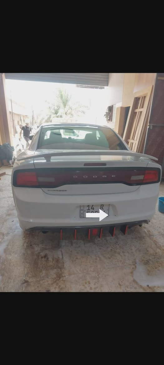 السلام عليكم للبيع جارجر مديل 14 رقم بصره انكليزي باسمي شرط التحويل السياره وارد كندي ضربه مو قويه جاملغ وبنيد مبدلات  بدون دواخل والجاملغ الثاني صبغ فقط لتوحيد اللون محرك 6 سلندر كير كصبه السعر 150 وبيها مجال شوي مكاني بصره ابي الخصيب***********
