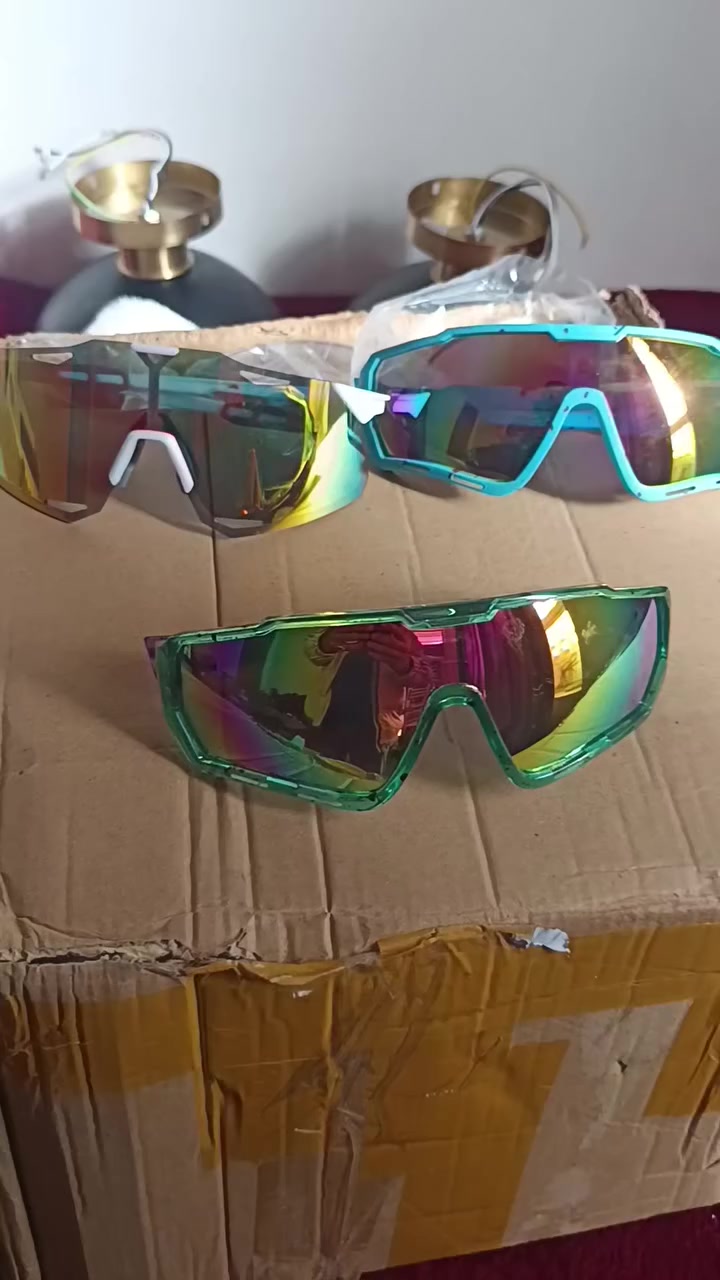 #نظارات لحيم اصلية ماركة للبيع 
للتواصل واتساب 
‏‪0788 587 6490‬‏
