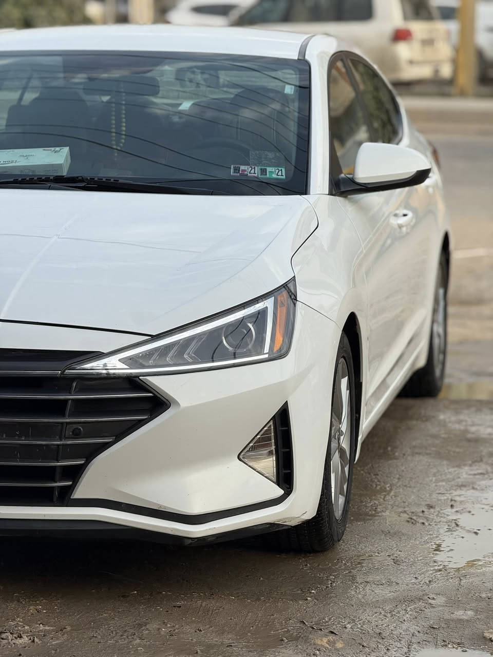 سلام عليكوم النترا مديل 20رقم بابل باسمي حادثها جاملغ وبنيد 
مكان بابل سعر ١٤٥وبيها مجال فول عده بصمه والفتحه كير ومكينه مكفولات بلادي ما ملعوب بيهن رقم 
***********
