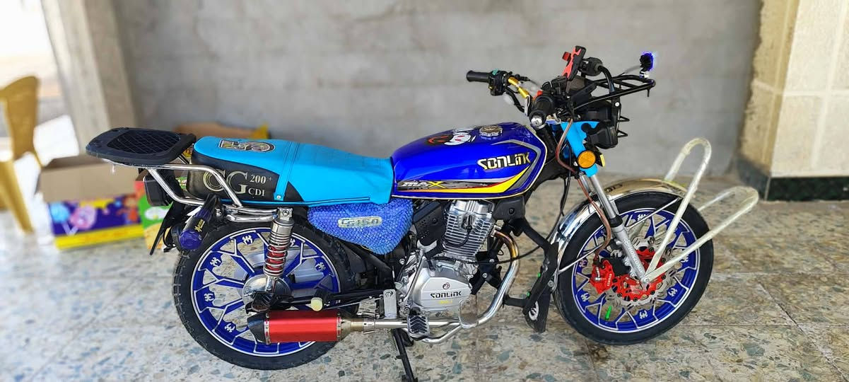 يالله دراجه للبيع موديل 25 أوراق منفيس محرك سبانه ممدوده عليه فول نضافه السعر 800 وبي مجال للشراي مكان الرمادي جزيره البذياب قرب جسر الحديد للاستفسار خاص او ***********
