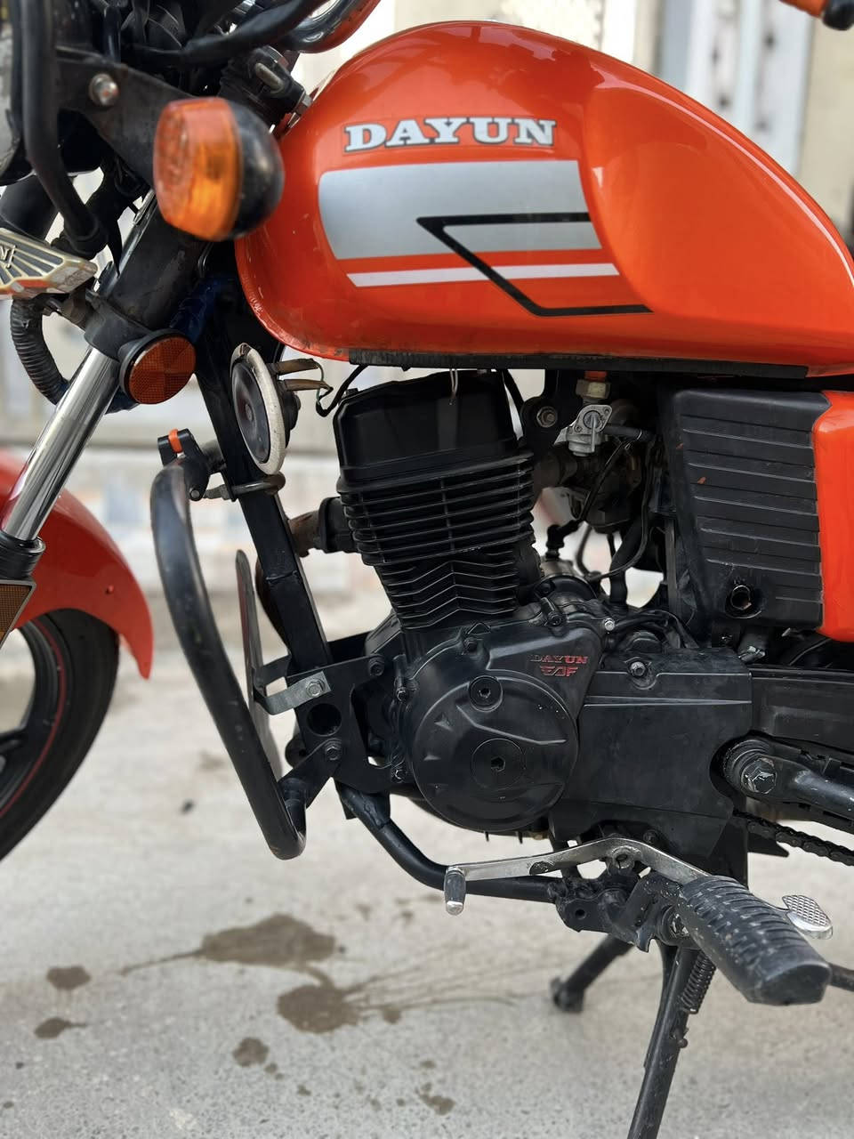 السلام عليكم ورحمة الله وبركاته دراجه للبيع دايون  مديل 22  مرقمه تحويل ثاني يوم  دراجه خير من الله برغي ممفتوح بل مكينه نضيفه رزنه بل شارع للا استفسار رقم *********** مكان ديالى بعقوبة شارع خريسان  السعر 2250بيه مجال أو ***********للطيبين
