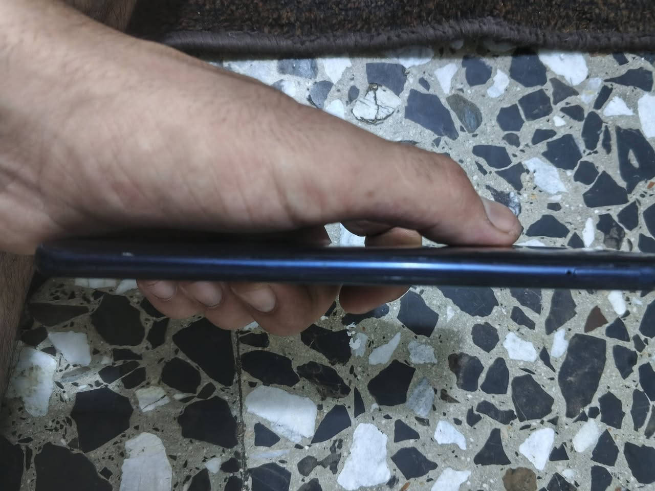 سامسونك A20 السعر 60 وبي مجال العنوان بغداد حسينية المعامل سوق الباويه رقم الهاتف ***********
