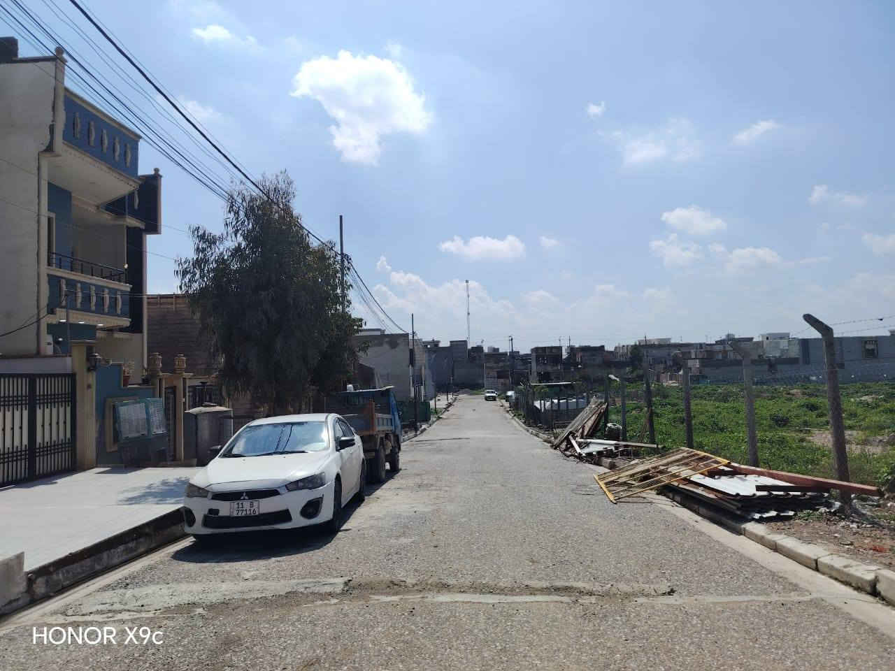 للبيع للبيع للبيع للبيع للبيع
#عقارات_فنر_الحمداني
دار سكني سند طابو في حي السماح الأركان فرع الحدائق
مقابل مدرسة سما الحدباء
المساحة ١٥٠م واجهة ٧،٥م طابقين بناء حديث
ط١غرفتين نوم وهول واستقبال ومطبخ وصحيات وكراج
ط٢ ثلاثة غرف نوم وهول وصحيات
للإستفسار ع السعر الإتصال
***********
***********
مراجعة مكتب البلديات للعقار في حي المشراق فرع مطعم طماطة بلمدخل الرئيسي
