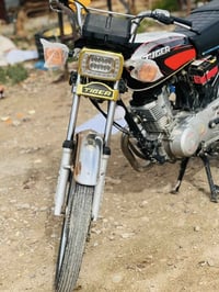 السلام تايكر ٢٠ دراجه نضيفه خير من الله  كهرباىيات كلهه شغاله مابيه اي...