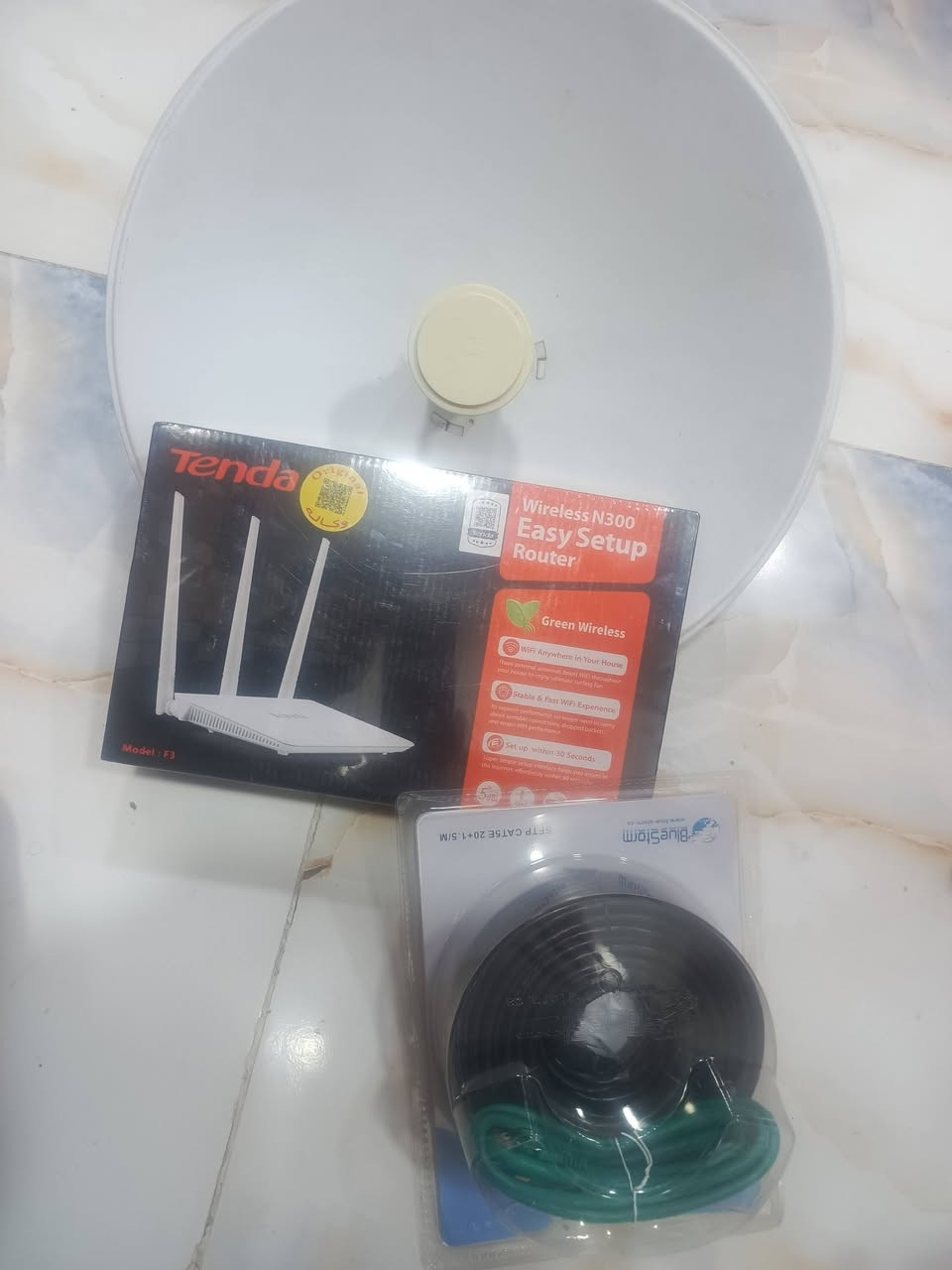 متاح سلام عليكم 
راوترجديد صحن مستعمل قليل  واير جديد السعر 110قفل بابل حله معميره اتصال ، *********** ما متواجد على الفيس
