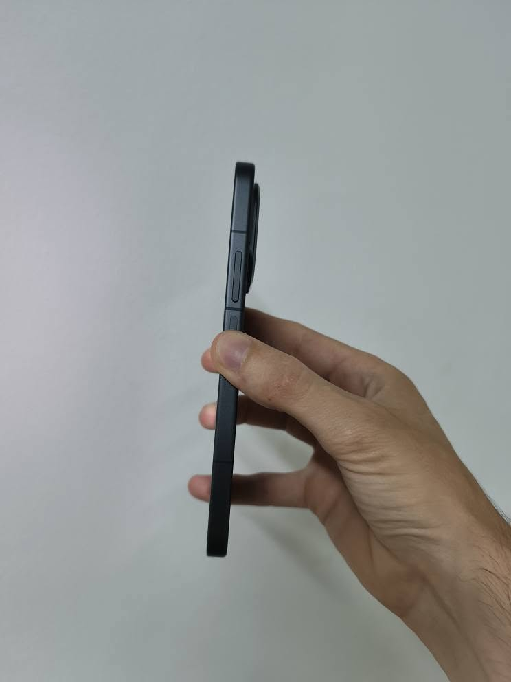 📱Xiaomi 15t pro 5g✅

کامل ئەشیای خۆی لەگەڵە

زەمانی 15مانگی ئایتیلۆبی ماوە

ڕام  12+12و512 گێگا

ریژەی پاتری 100

💳 2سیم 

🔋پاتری 5500 و 90وات +50وات وایەرلێس

📸 50میگاپێکسل ڤیدیۆ بە 4k 120 fps

🔭100x zoom 
بێحل لەوی کامێراو پۆترەیتو زوومەوە 

🏊‍♀️ip 68 بۆ ژیرە مەلە

🎮pubg 120 fps

تەنها لەکاتی بەربونەوە جامی کامیرای ئەڵتراوایدی (0.6) شکاوە کامیرای هیچ کیشەیەکی نیە  باقی بەشەرتو بەزەمان ٣مانگ ئیشی کردوە

💵 نرخی ٦٨٠ هەزار قفڵ بێ معاملە 
. کەپسیشی ٩٦٠ هەزارە

📞 *********** دخان, السليمانية
