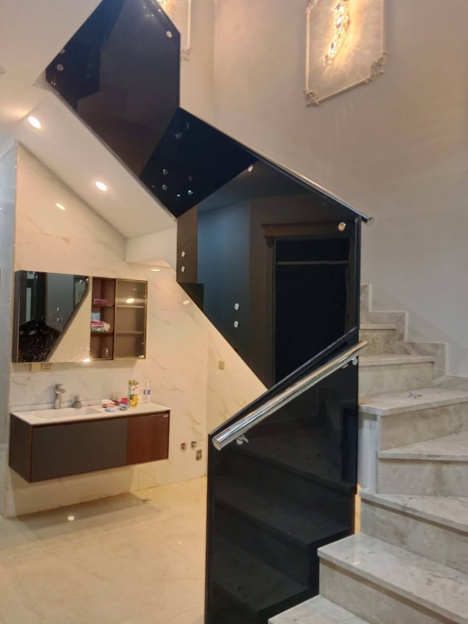 زبائننا الكرام هناك هدايه مع كل مطبخ 
بمناسبة افتتاح الفرعنا الجديد 

الفرع الجديد / الرطبه ـ شارع ستين محلات أبو الحكم
الفرع الرئيسي / الرطبه - شارع الفيضه مقابل ثانويه البنات مدرسة الأستاذ مجيد


**إذا كنت صاحب هذا الإعلان وتريد حذفه لأي سبب، رجاءا أرسل رسالة إلى الدعم الفني**