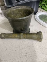 هاون وسط • ستاند نحاس • بابل