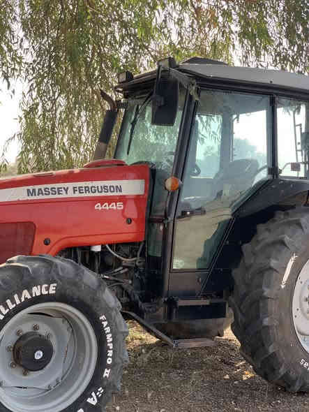 للبيع
فوركسن انكليزي موديل 2015

مكينة جاهزة ونضيفة 

حجم 110 سوبر 4 سلندر 

كل شي ماوراها 

معاملة الرقم بعدها منفيس يعني وين ما يعجبك اطلع سنوية ورقم بأسمك مكينة خير من الله على وضع الشركة

المكان محافظة واسط 

سعرها 25 وبيها مجال 

للاستفسار اتصل ***********
