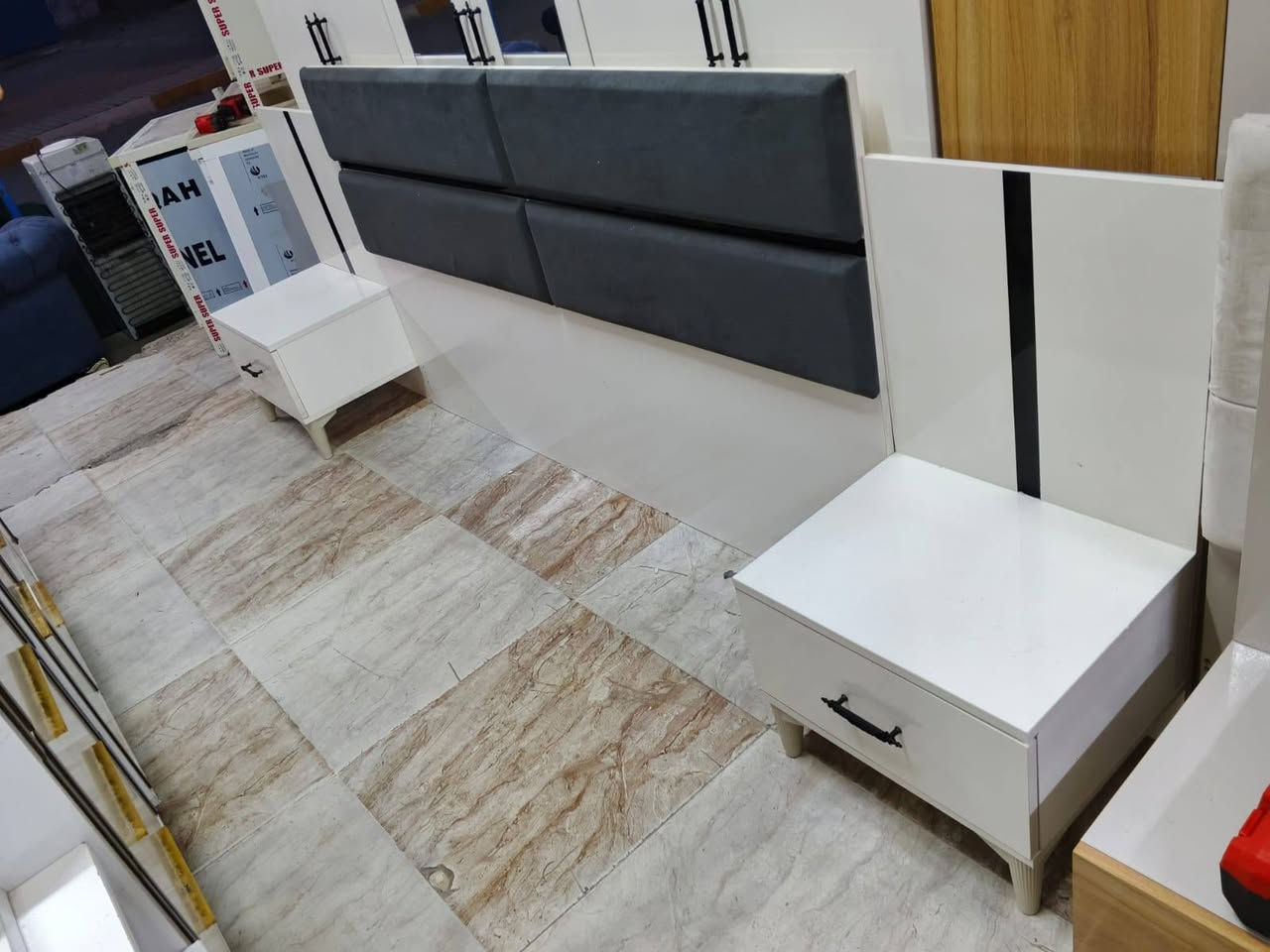 غرفة 6 ابواب 5 قطع
للاستفسار ***********
