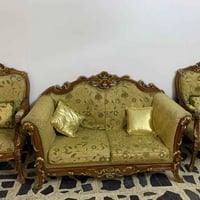 قنفات للبيع سعره 350عنوان حي جهاد رقم 07709896195